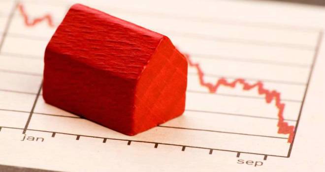 March mortgage lending dips as approvals plummet 21%: UK Finance coins money graph chart inflation savings investment house home