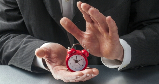 Hampshire Trust introduces AVMs on bridging finance time clock