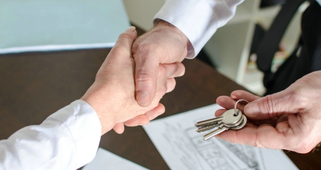 First-time buyer activity surges 45% in Q1 handshake keys broker deal business