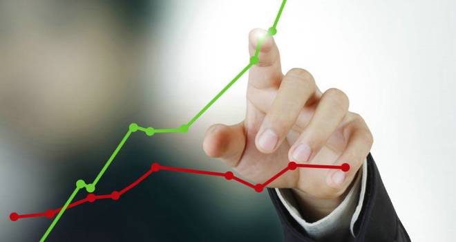 FTB loans up 24% in March: CML red and green graph