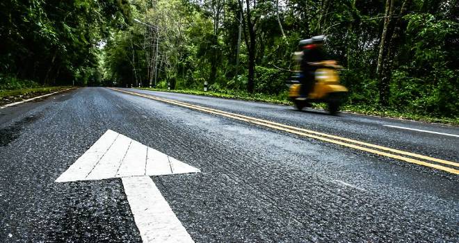 Activity levels 'show no signs of slowing': SDL Surveying arrow road