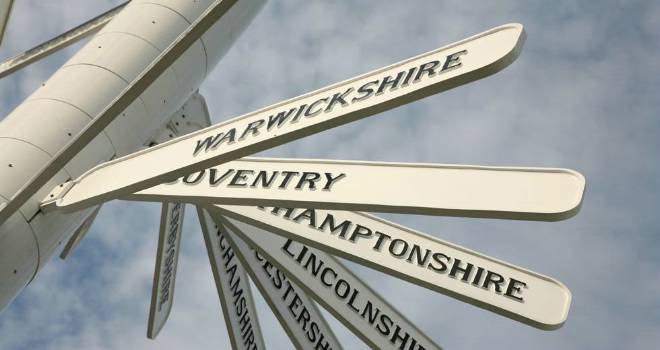UK house price growth slips to 4.9%: UK HPI place name sign region uk map