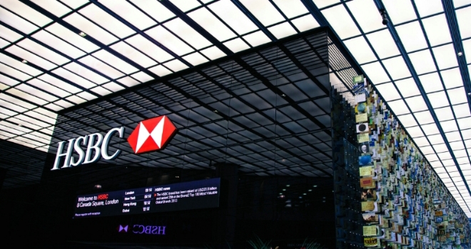 HSBC cuts financial advice fees for Premier customers hsbc
