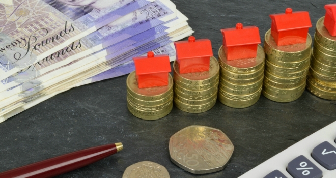 Nottingham BS launches £5,000 cashback to offset stamp duty costs coins houses money