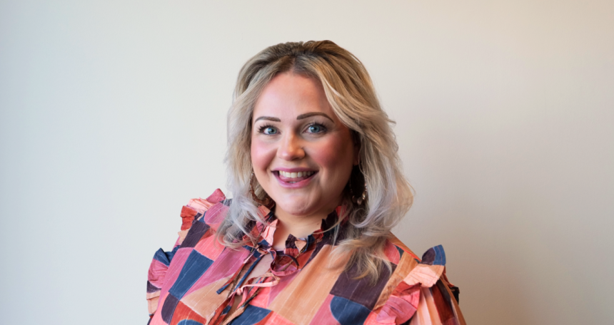 Araminta Hoare, Sesame