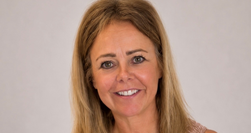 Christine Newell FIBA