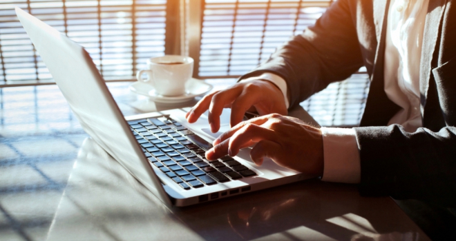 Source Insurance launches new broker marketing hub computer business broker chat tech