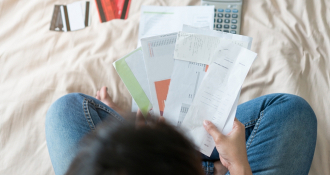 Household financial wellbeing sees fastest fall since start of pandemic debt payment adverse bad credit