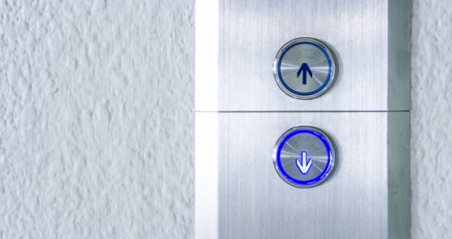 Second charge lending to fall 10% in 2023, FLA predicts down fall decline arrow