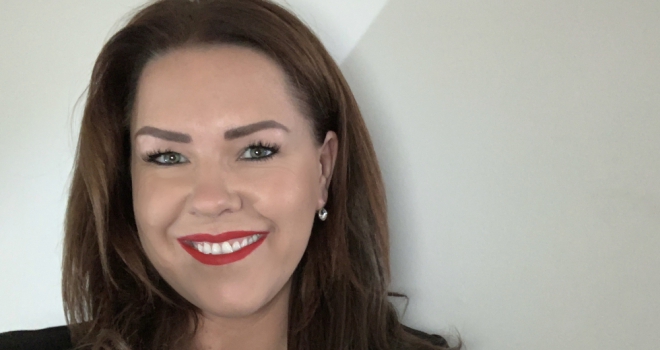 In the Spotlight with Emma Roberts, Connect Emma Roberts Connect