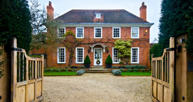 Investec cuts mortgage rates & removes ERCs expensive house fancy