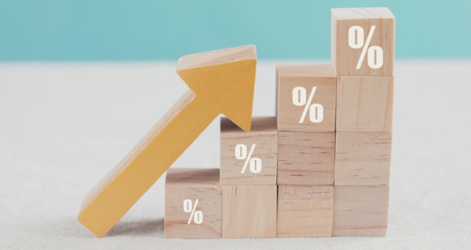 Average five-year fix surpasses 6% - brokers react blocks with percentage signs showing growth