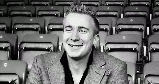 The future of the financial services industry is a healthy workplace Howard Lewis, Surface Business Group Lead, Microsoft UK