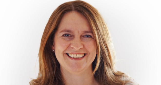 Harness the power of reviews – The FCA is watching... Jacqueline Dewey, CEO of Smart Money People