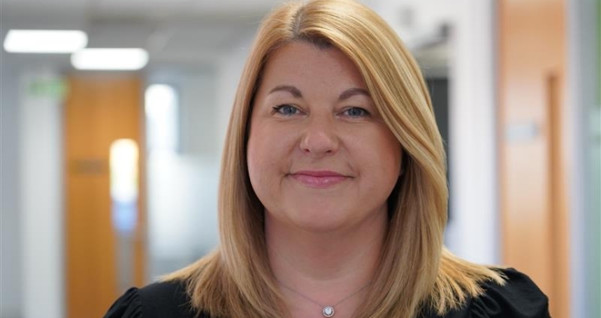 Lisa Steele Paragon