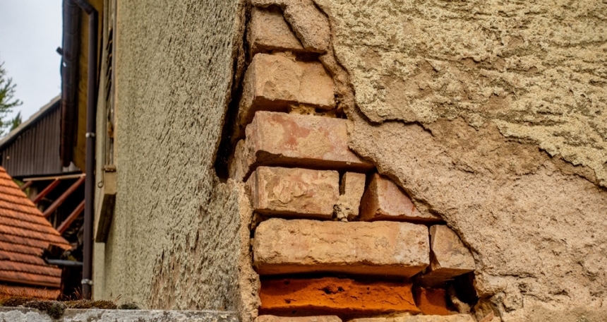 old brick house renovation refurbishment