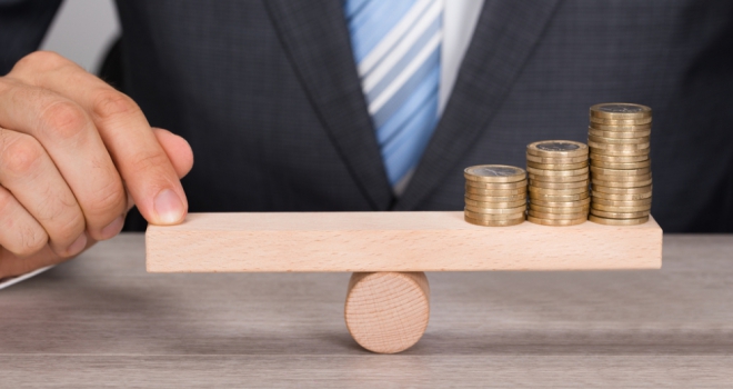 Mortgage advisers lose £47.8m through missed home insurance sales balance scales pound coin money business