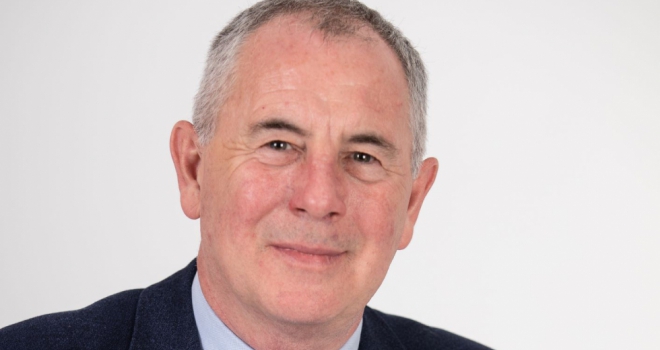 What financial advisers need to consider when speaking with clients in the current climate Steve Ayers AHR Private Clients