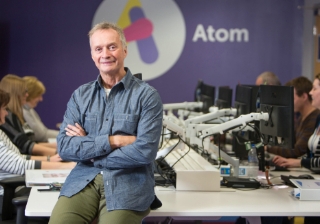 Anthony Thomson Atom