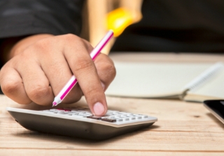 Broker-led SME lending totals £38bn calculator fees funds funding small business sme