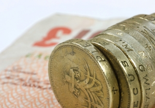 Broker Conveyancing to absorb Land Registry fees for clients cash money