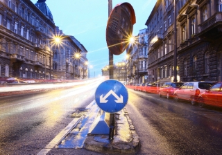 road signs uncertainty