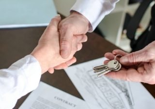 First-time buyer activity surges 45% in Q1 handshake keys broker deal business