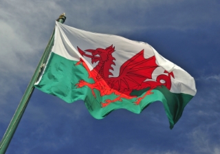 Welsh government increases Land Transaction Tax on additional properties by 1% welsh wales flag dragon
