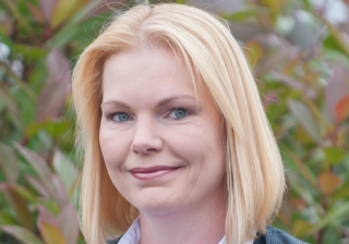 Amanda Meadows Signature