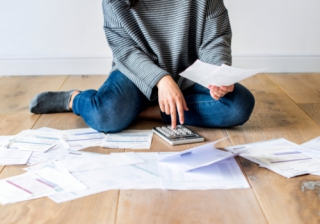 Research shows UK homeowners juggling multiple credit cards and overdrafts debt adverse credit