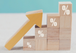 Second charge lending sees double-digit growth for fifth consecutive month blocks with percentage signs showing growth