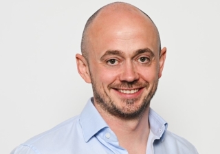 Expert help is invaluable in an uncertain world Jo Breeden 2025