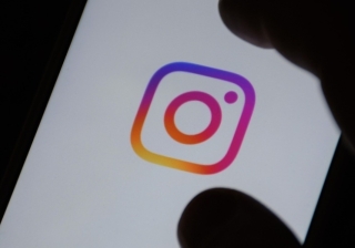 Instagram phone social media