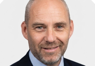 Simon Tippett OMS