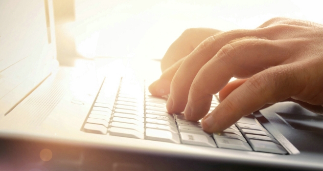 AIIC announces launch of new online training courses laptop