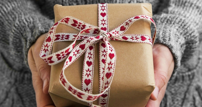 25% of landlords will buy their tenants a gift this Christmas present