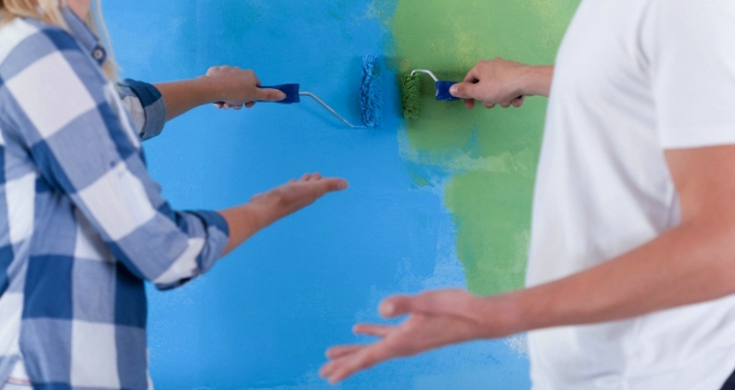 Homeowners urged to avoid DIY over Christmas time argue DIY