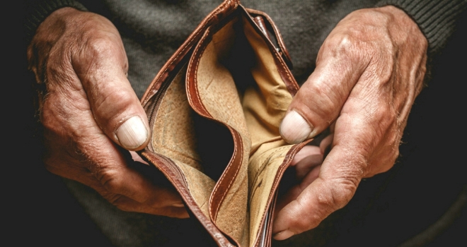 40% of parents unable to provide financial help to get their kids on the property ladder pensioner debt