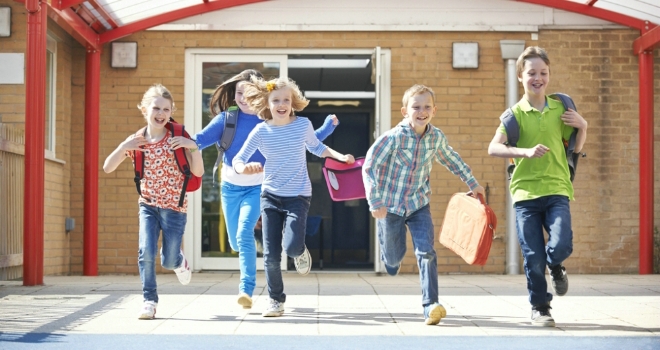 Families paying above asking prices to move into school catchments school