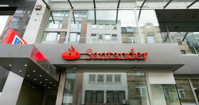 Mortgage applications surge as buyers rush to beat stamp duty deadline santander 2