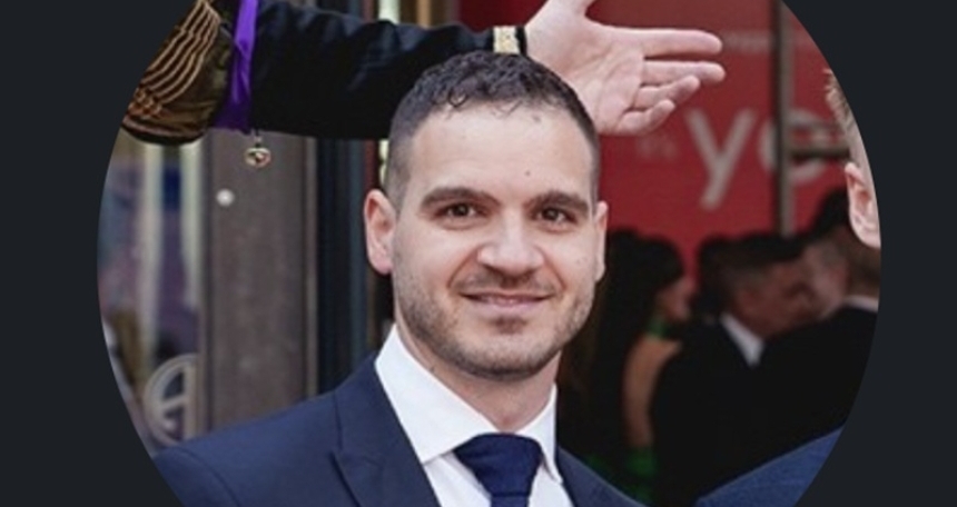 In the Spotlight with Ahmet Tunsay Ahmet Tunsay - OMS - 922