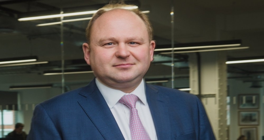 Case study: Arc & Co. completes complex €11.1m French bridging deal Andrew Robinson - Arc & Co. 037