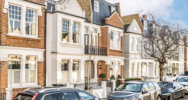Case study: Aspen completes £2.5m three-day bridge Aspen Fulham residential case study