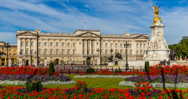Demand grows for homes close to royal owned properties Buckingham Palace 725