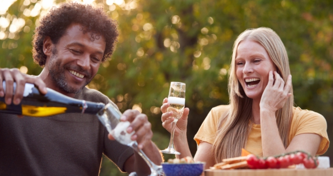 Vast majority of ex-Londoners happier since they moved to the South East Celebration 825