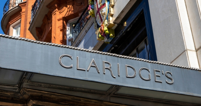 Homes surrounding some of London's most iconic 'brandmarks' commanding price premiums of 142% Claridges 258