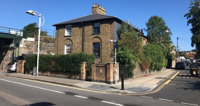 Average corner plot premiums hit £20K Corner House 913
