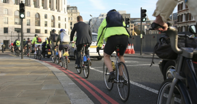 How much is London's cycle route property price premium? Cycling London 833
