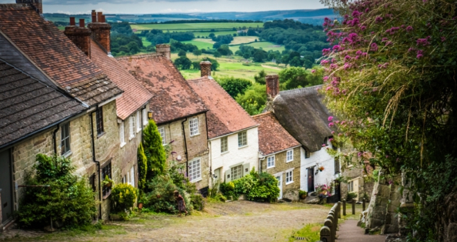 Kerb Appeal: Where are the UK's most attractive streets? Gold Hill 925