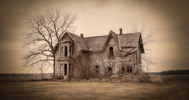Paranormal postcode premiums hit a shocking £75k Haunted House 935
